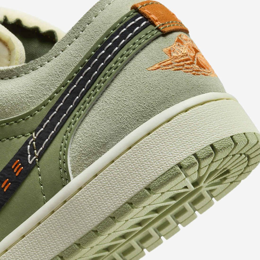 Air Jordan 1 Low Craft SE "Light Olive"