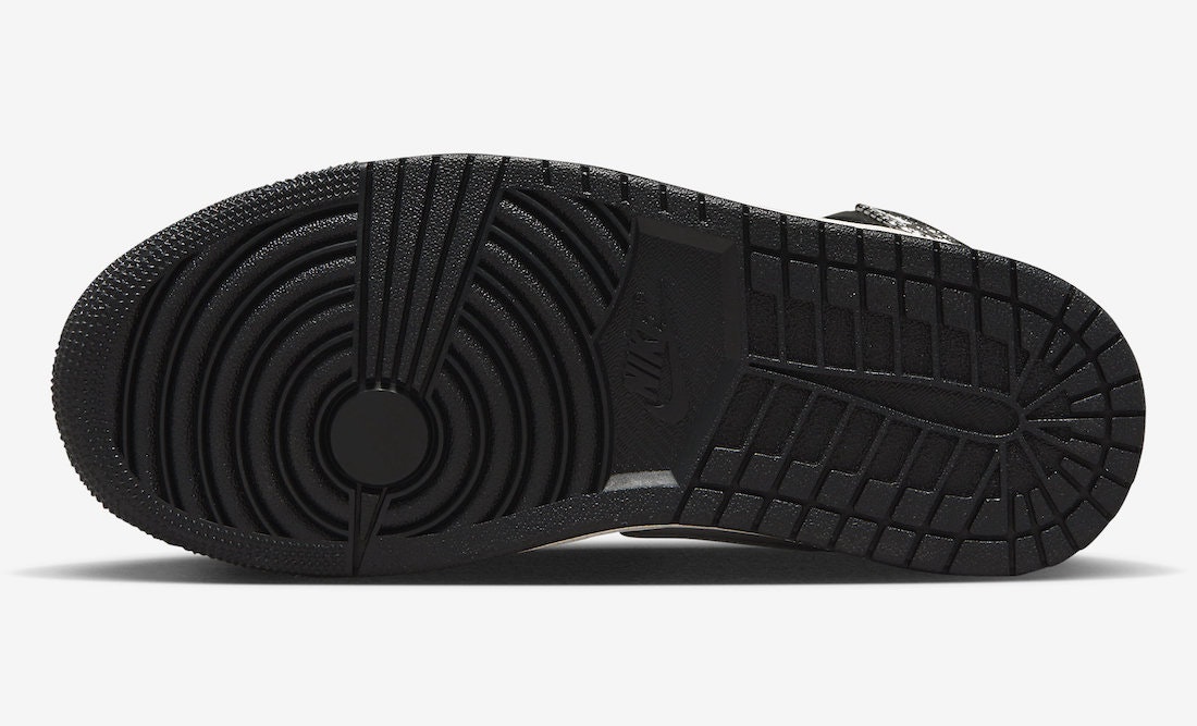 Air Jordan 1 Mid SE "Black Chrome"