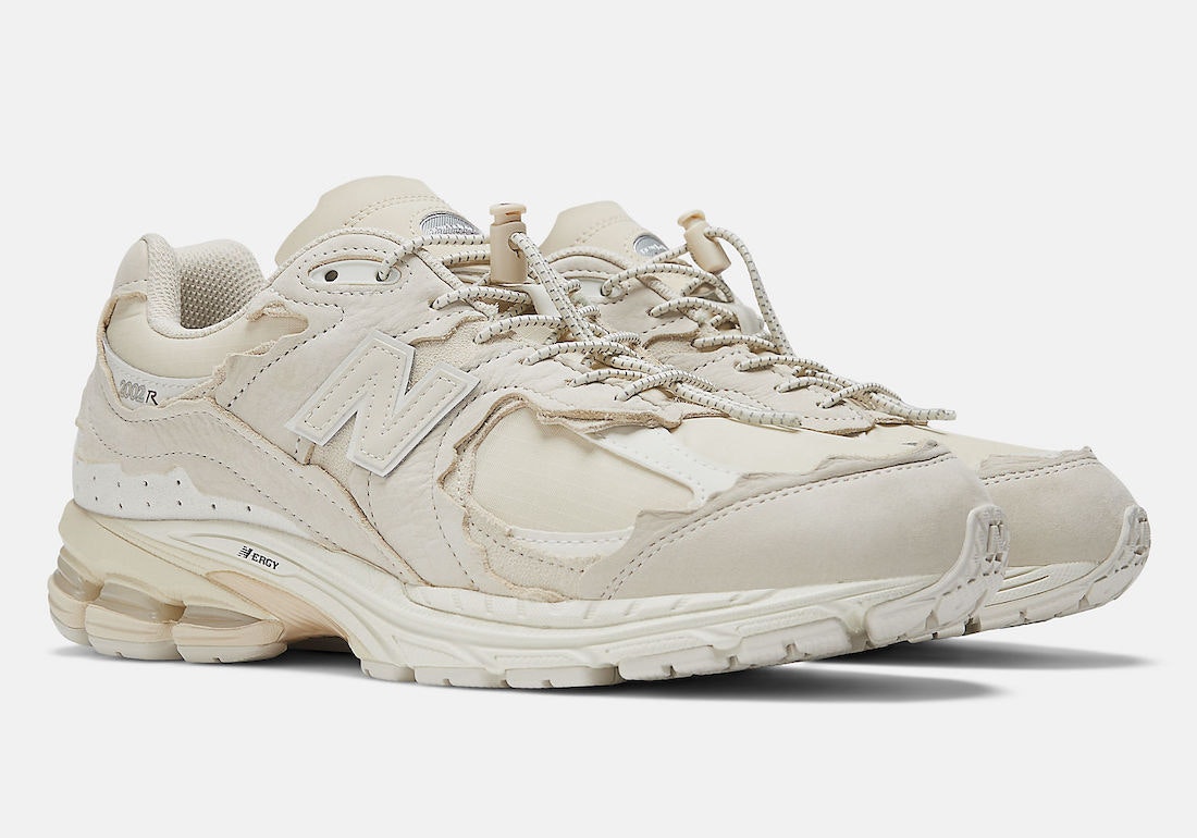New Balance 2002R "Protection Pack" (Sandstone)