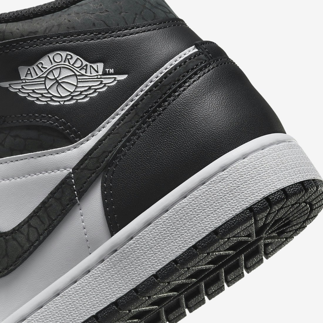 Air Jordan 1 Mid SE "Panda Elephant"