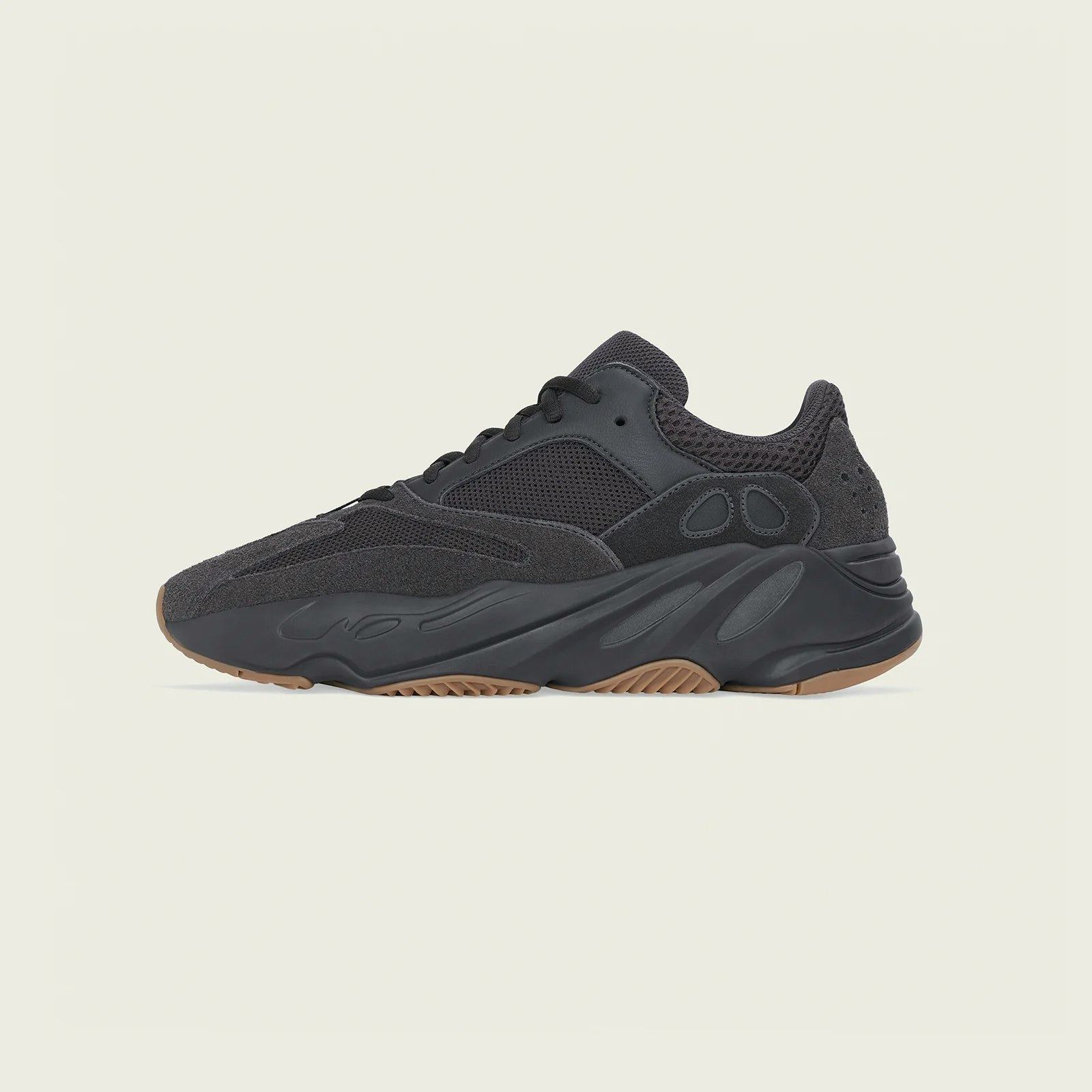 Black reflective yeezy 700 shop