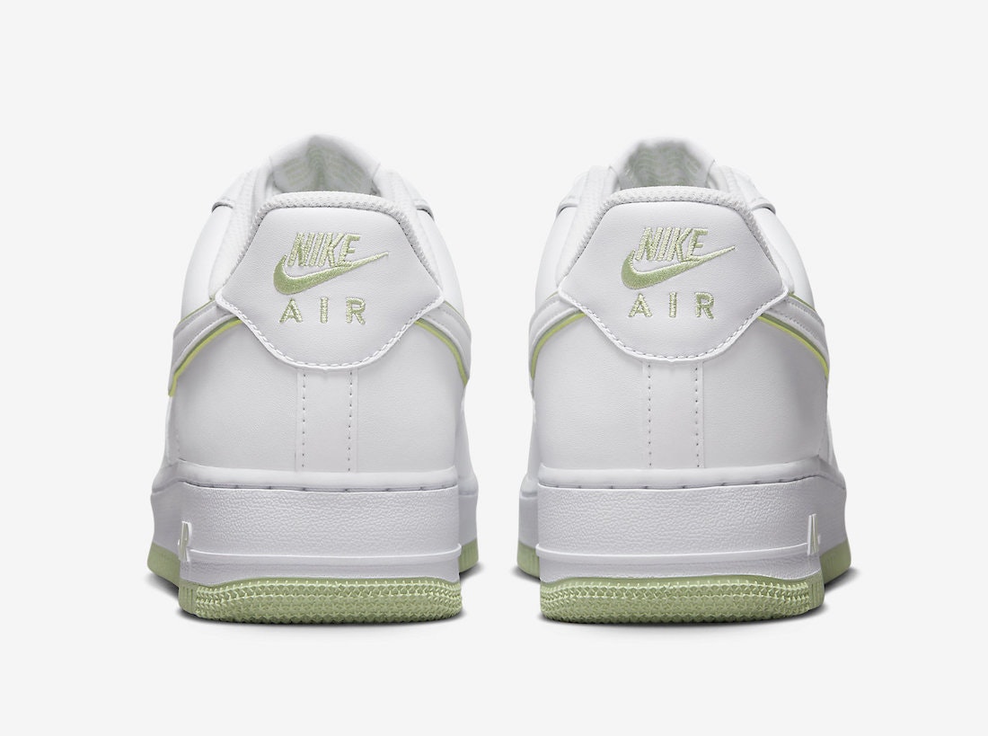 Nike Air Force 1 Low "Honeydew"
