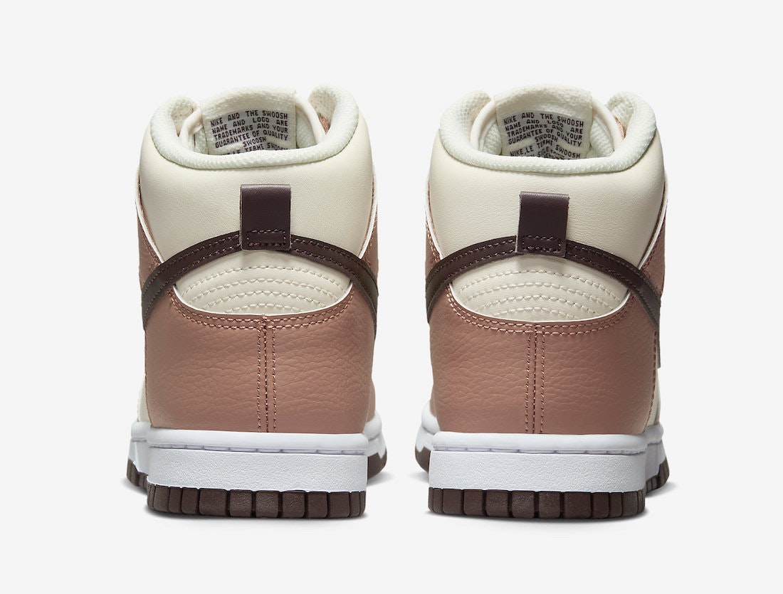 Nike Dunk High "Dusted Clay"