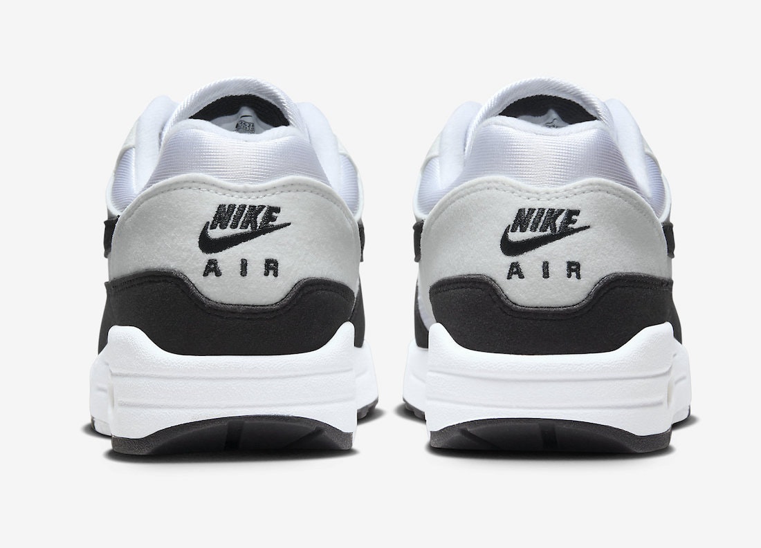 Nike Air Max 1 "Panda"
