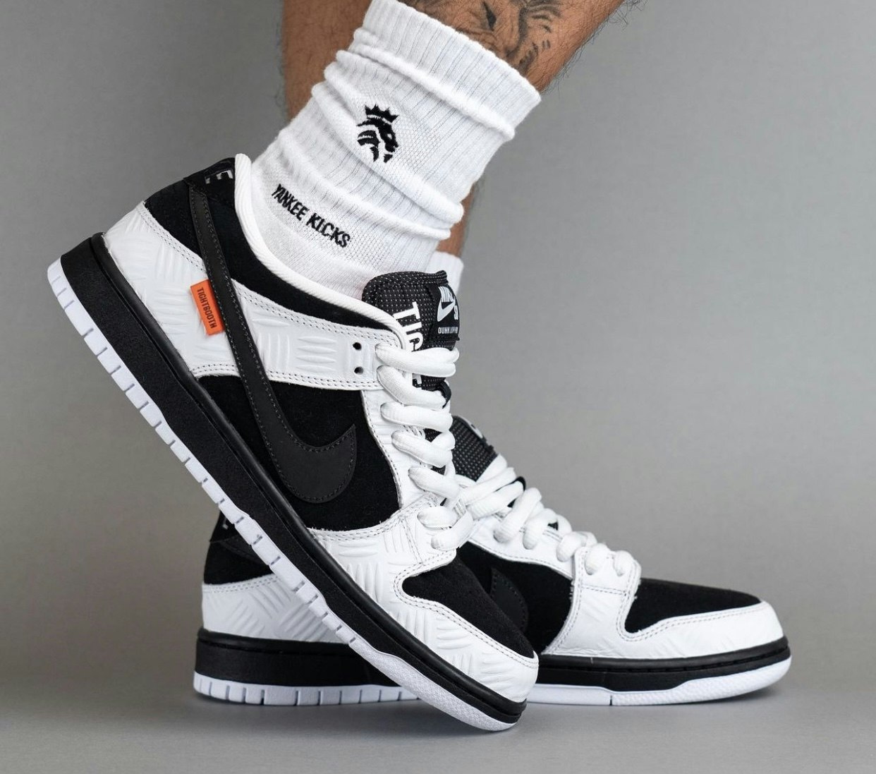 Nike SB Dunk Low x Tightbooth