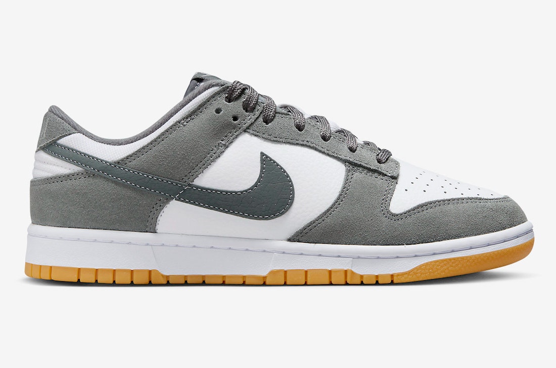 Nike Dunk Low "Smoke Grey"