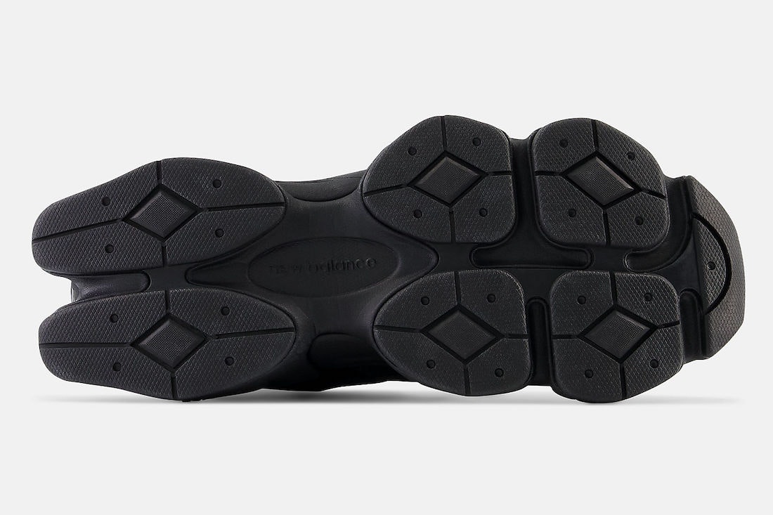 New Balance 9060 "Triple Black"