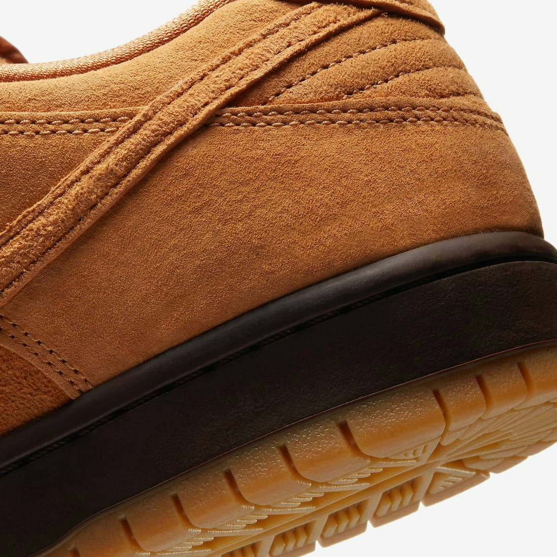 Nike SB Dunk Low "Wheat Mocha"
