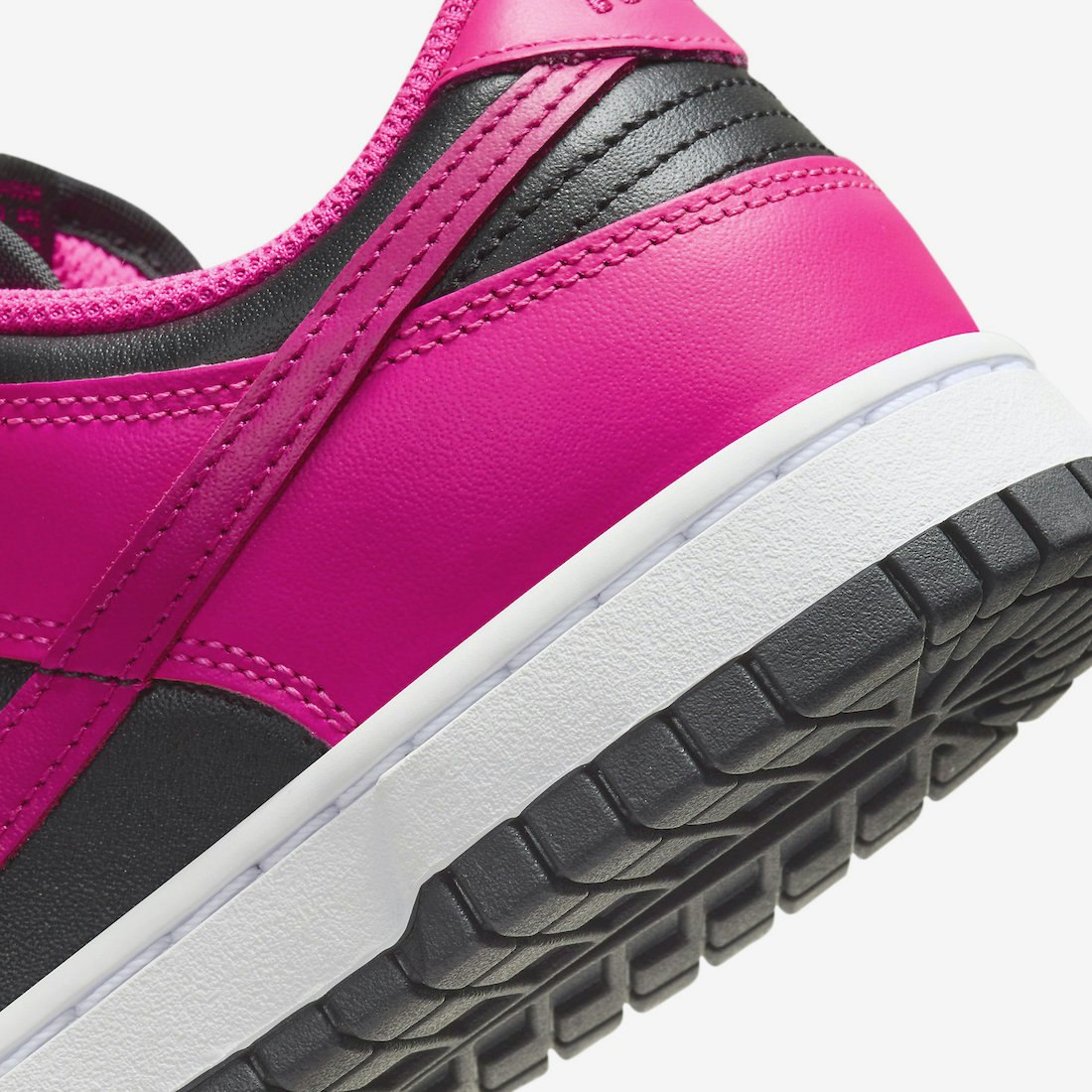 Nike Dunk Low "Fierce Pink"