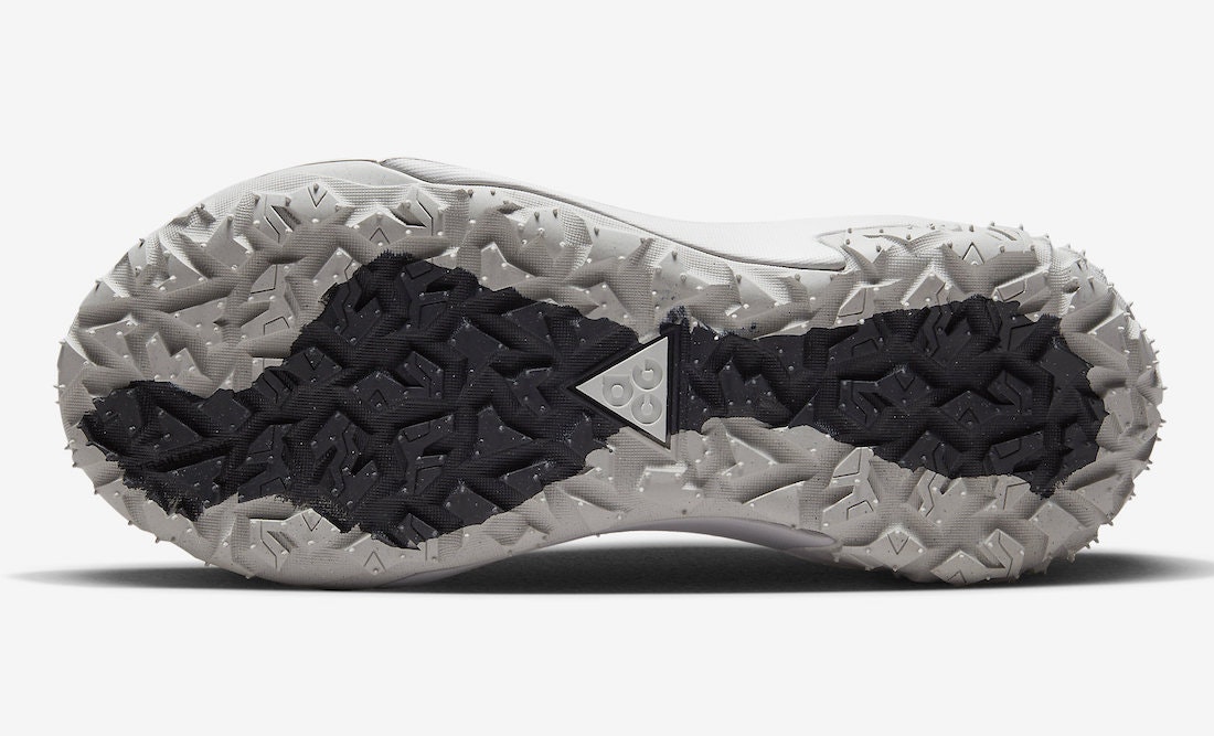 Nike ACG Mountain Fly 2 Low "Light Iron Ore"