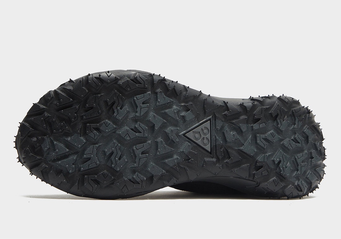 Nike ACG Mountain Fly 2 Low "Black"