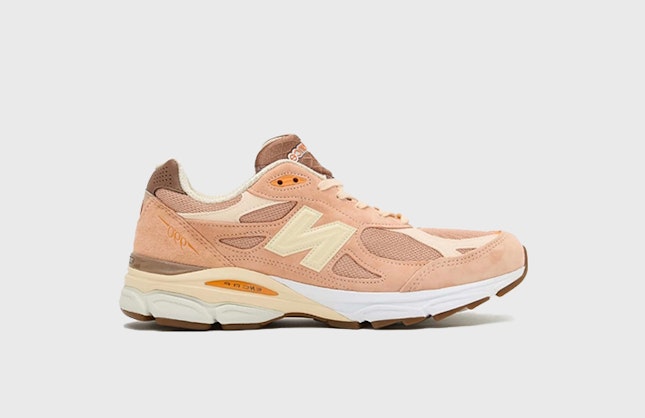 size? x New Balance 990v3 "Made in USA" (Orange)