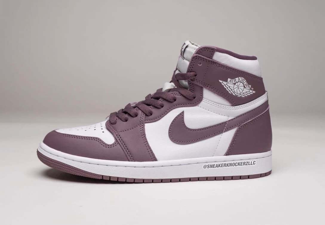 Air Jordan 1 High OG "Mauve"