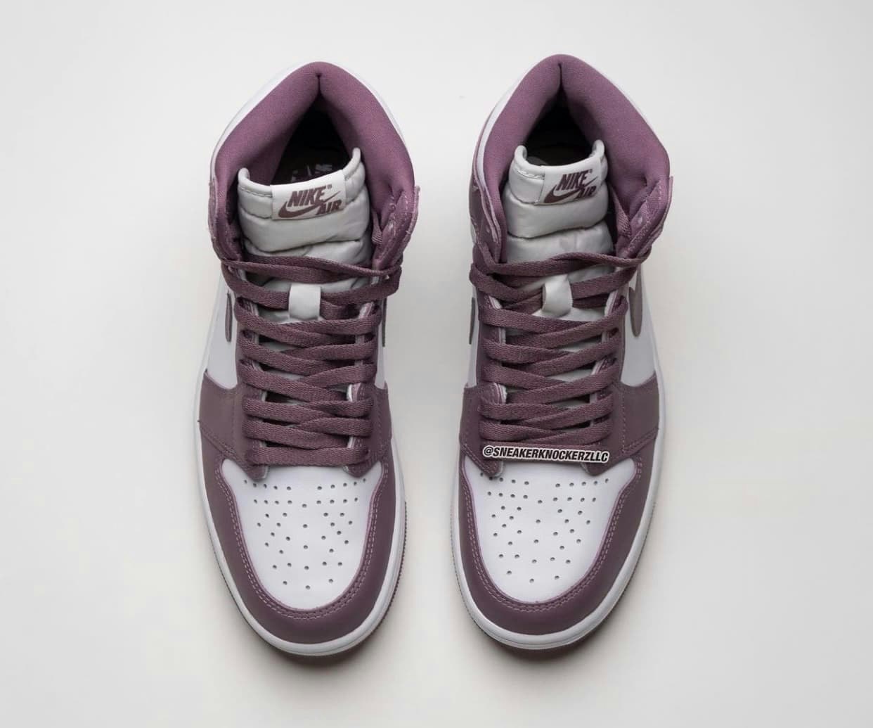 Air Jordan 1 High OG "Mauve"
