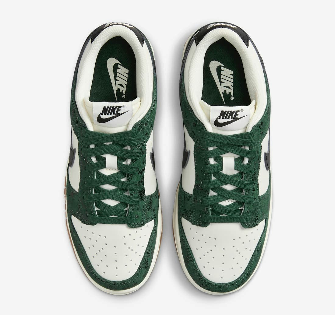 Nike Dunk Low WMNS "Green Snake"