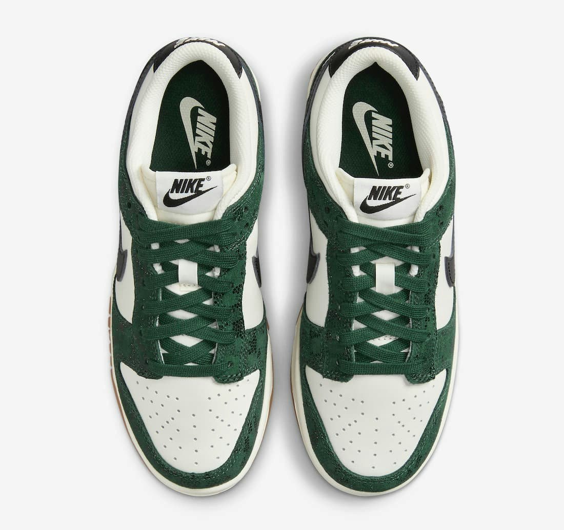 Nike Dunk Low WMNS "Green Snake"