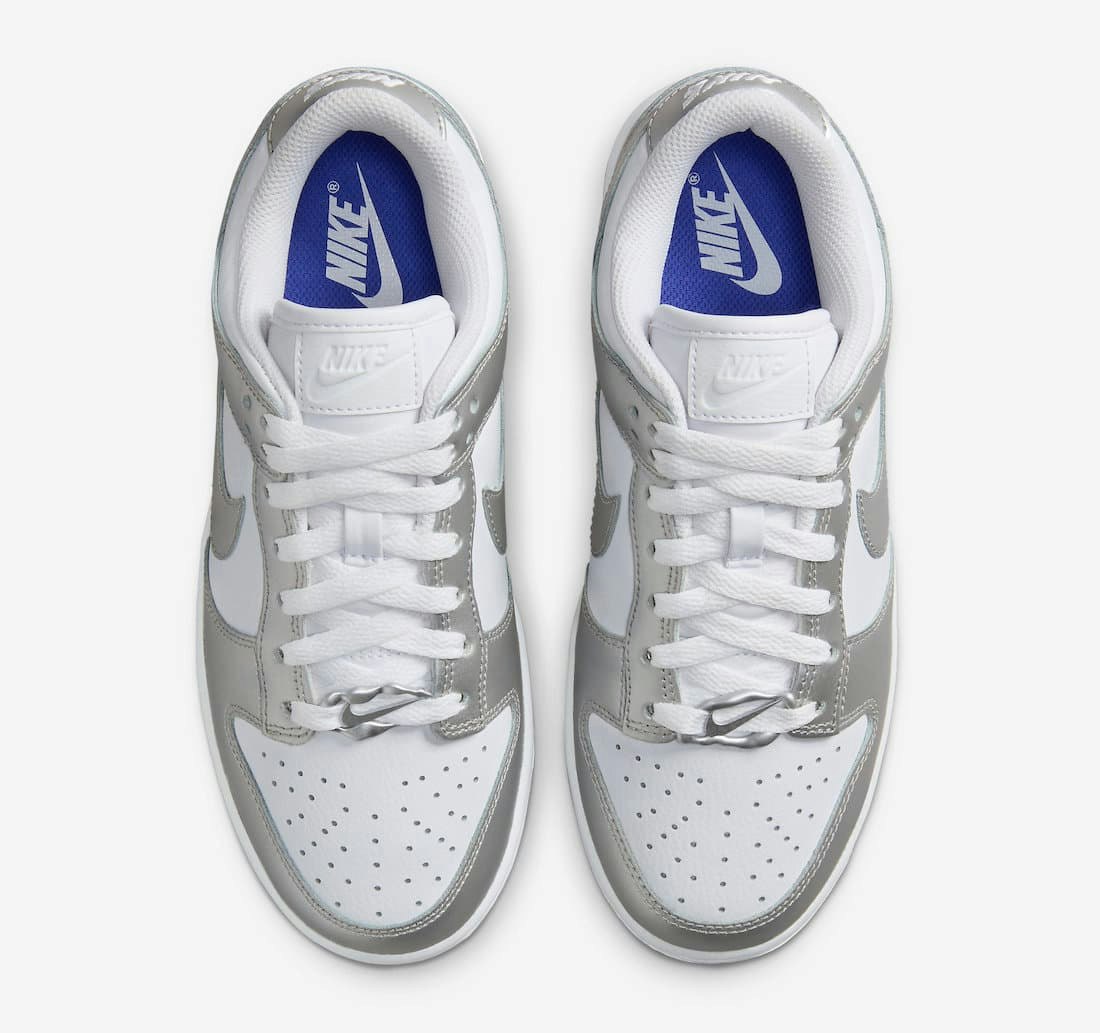 Nike Dunk Low WMNS "Metallic Silver"