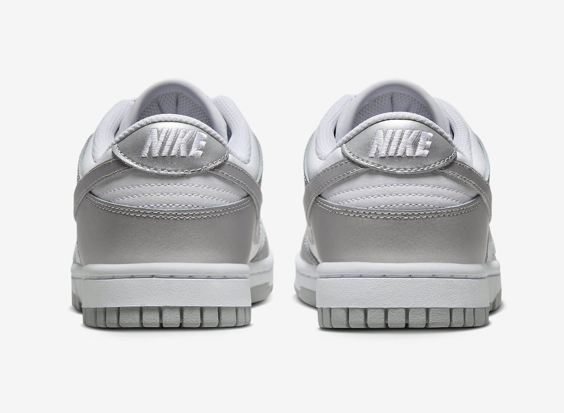 Nike Dunk Low "Metallic Silver"