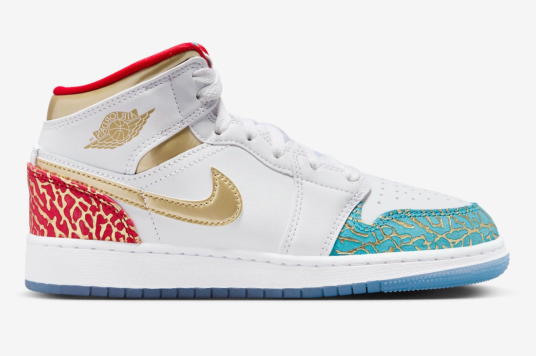 Air Jordan 1 Mid GS "UNC to Chicago"