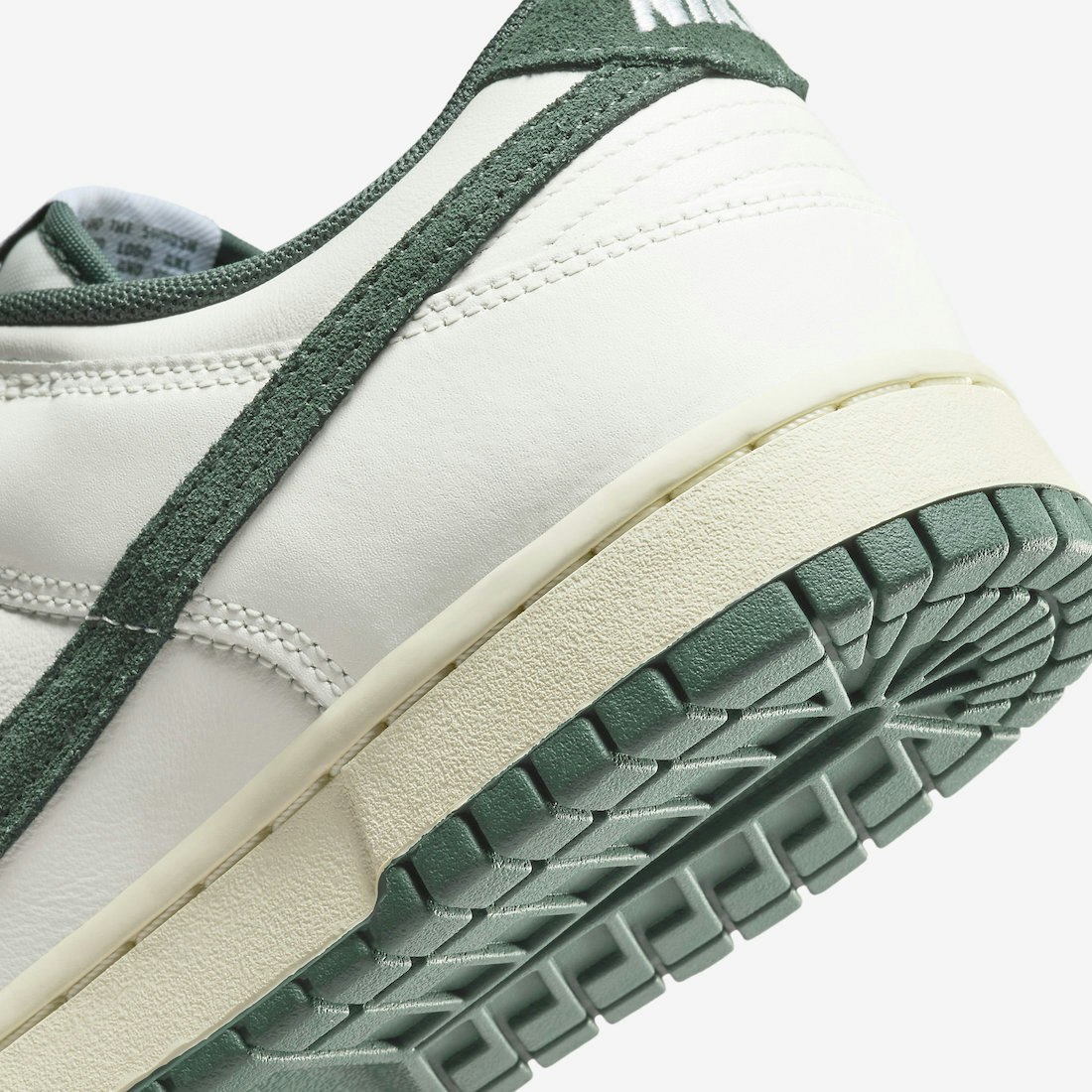 Nike Dunk Low "Deep Jungle"