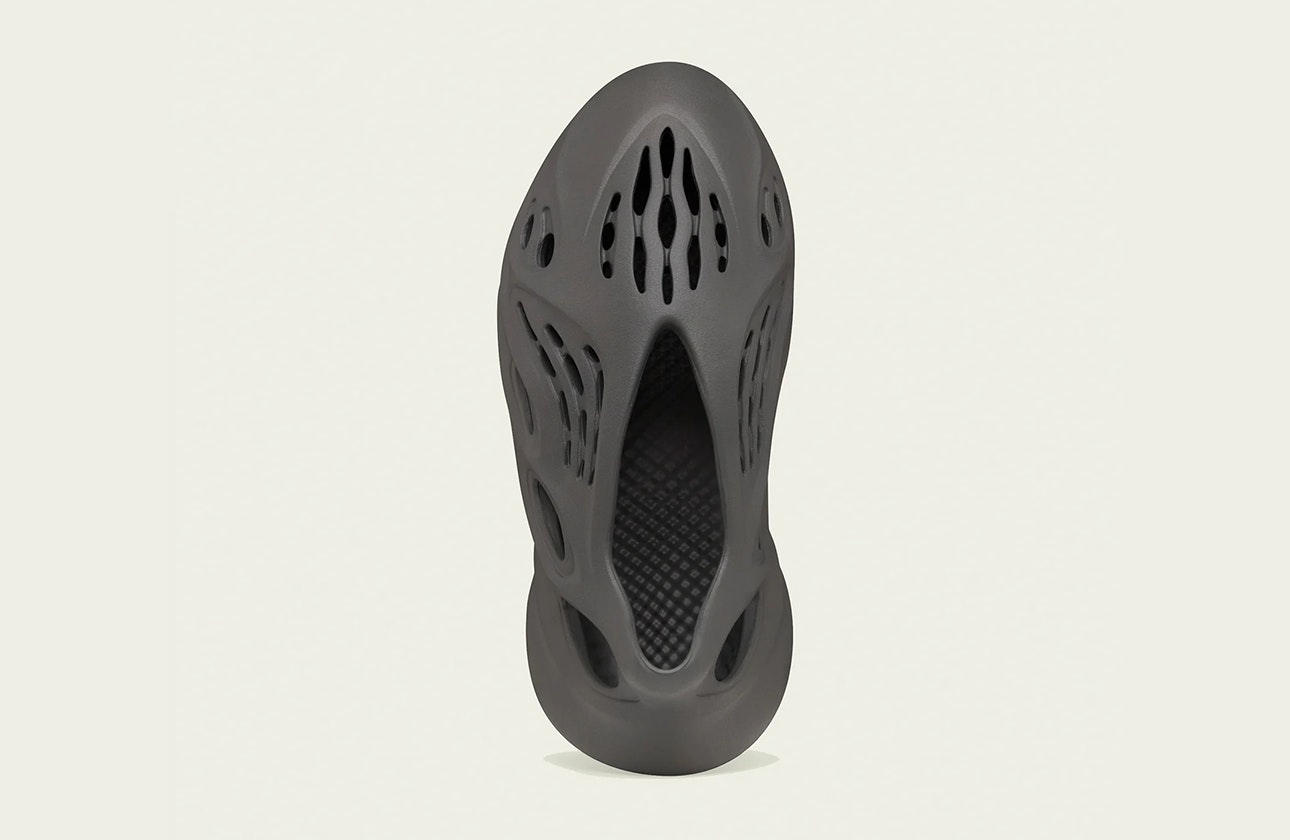 adidas Yeezy Foam Runner "Carbon"