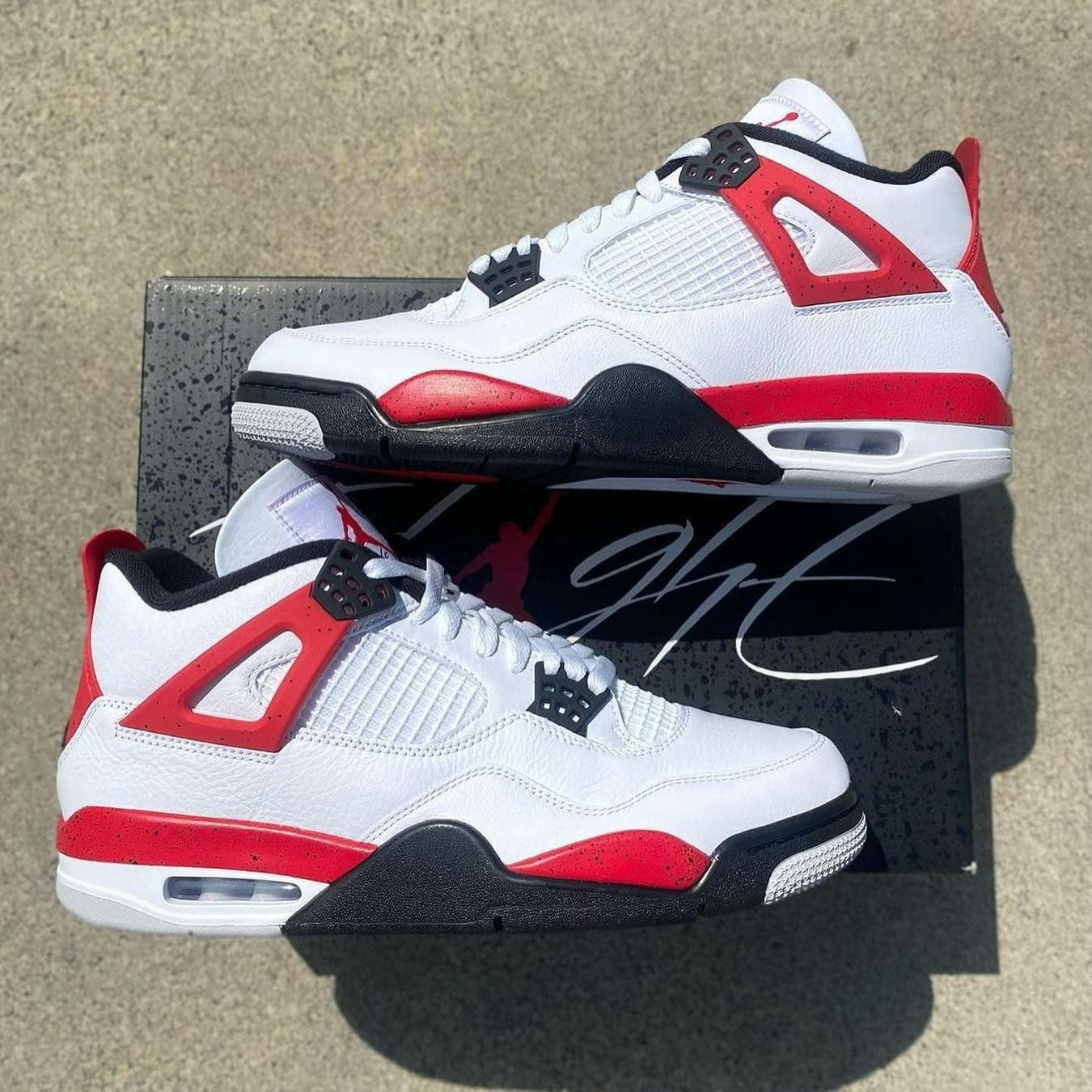 Air Jordan 4 "Red Cement" online kaufen HEAT MVMNT