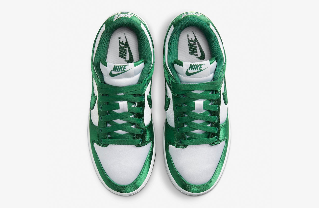 Nike Dunk Low "Satin Green"
