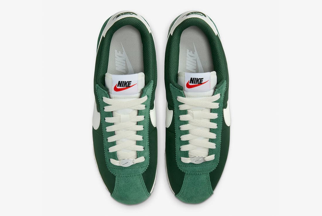 White green nike cortez hotsell