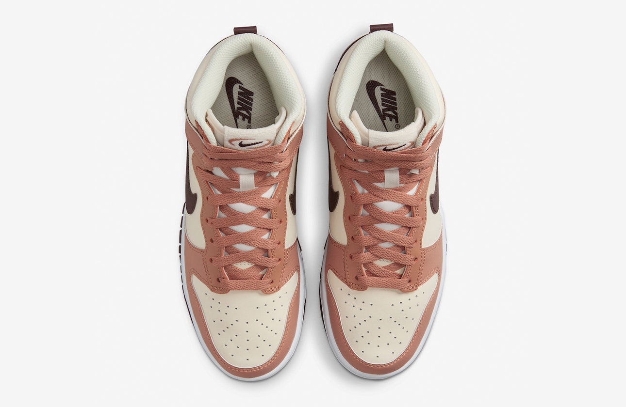 Nike Dunk High "Dusted Clay"