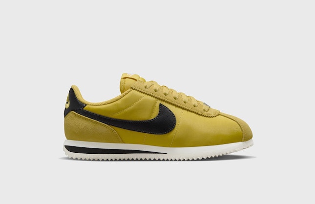 Nike Cortez "Vivid Sulfur"