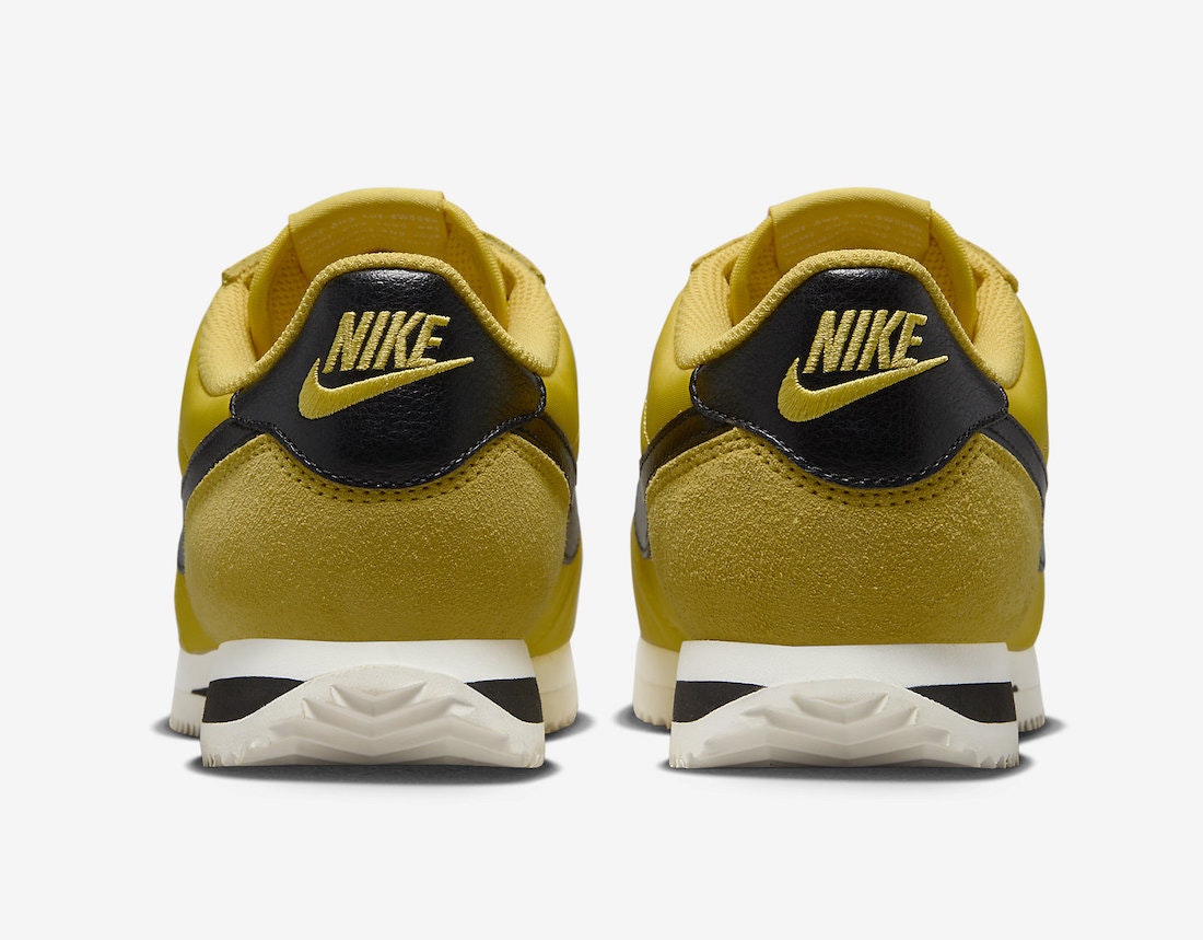 Nike Cortez "Vivid Sulfur"
