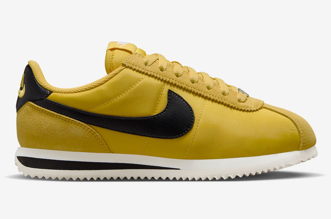 Nike Cortez "Vivid Sulfur"