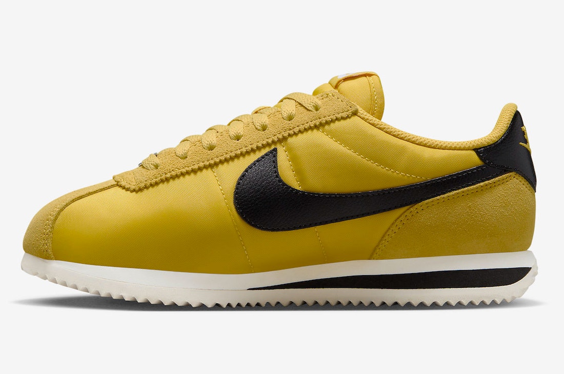 Nike Cortez "Vivid Sulfur"