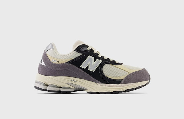 New Balance 2002R "Magnet"