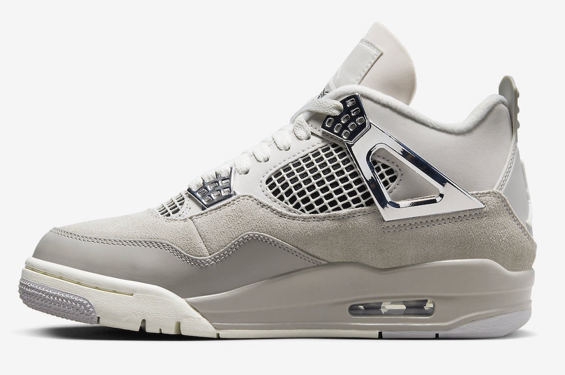 Air Jordan 4 "Frozen Moments"