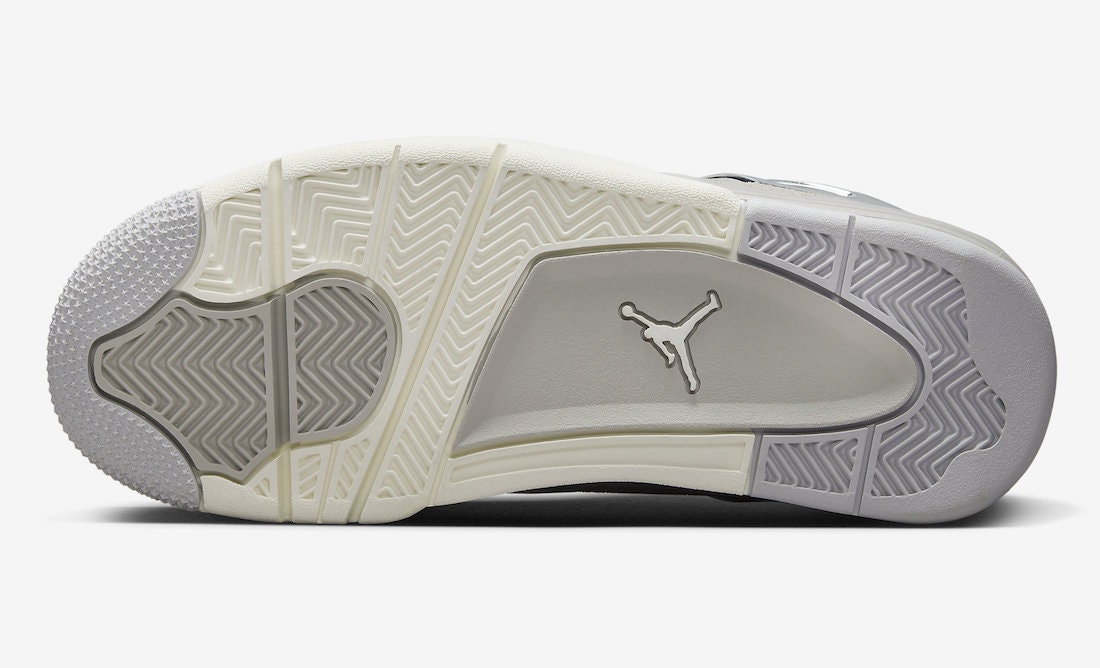 Air Jordan 4 "Frozen Moments"