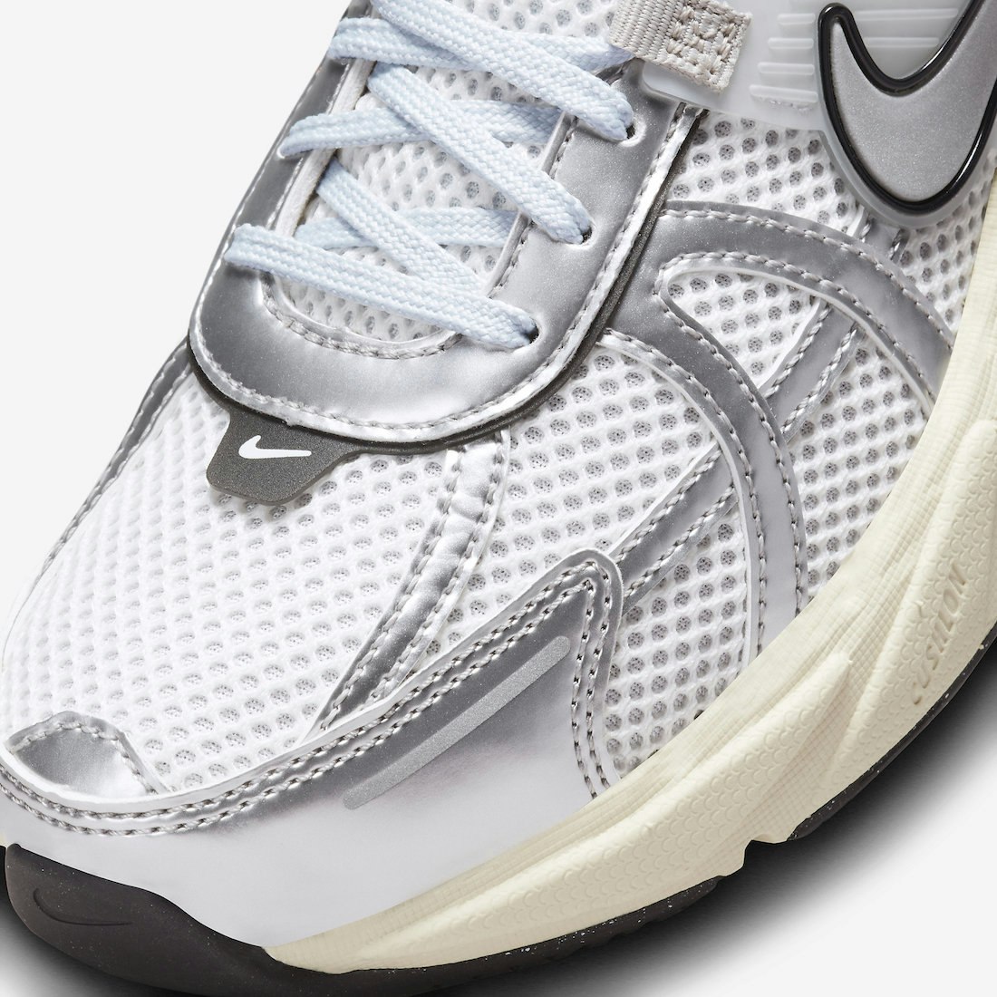 Nike Runtekk V2K "Metallic Silver"