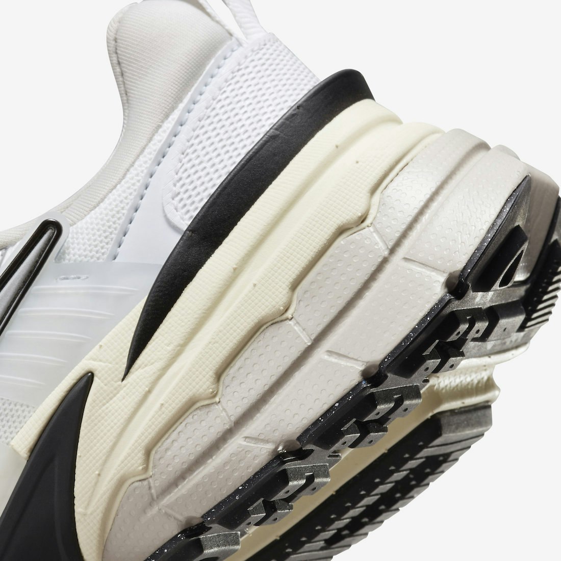 Nike Runtekk "Metallic Silver"