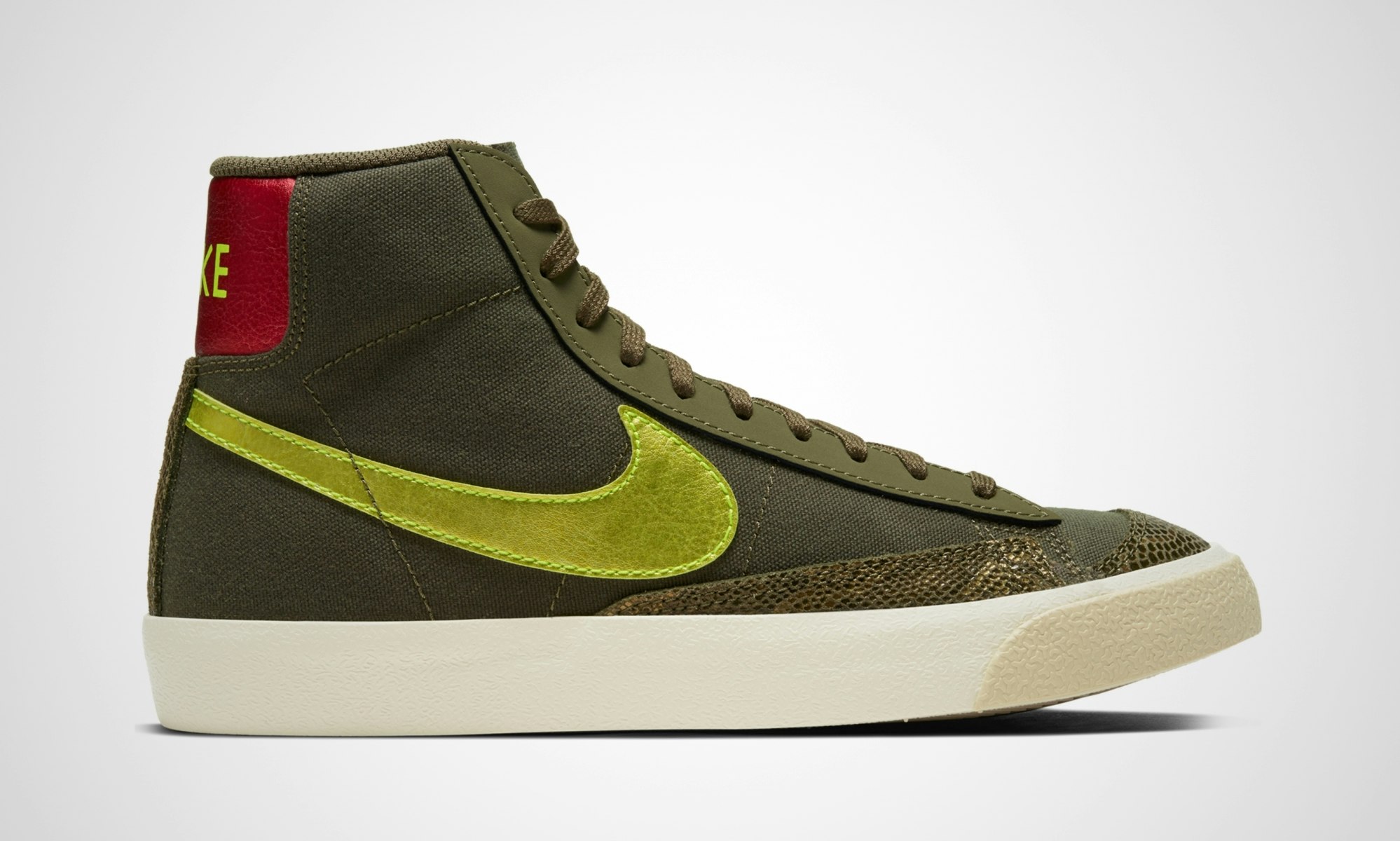 Nike Blazer Mid '77 Wmns (Olive)