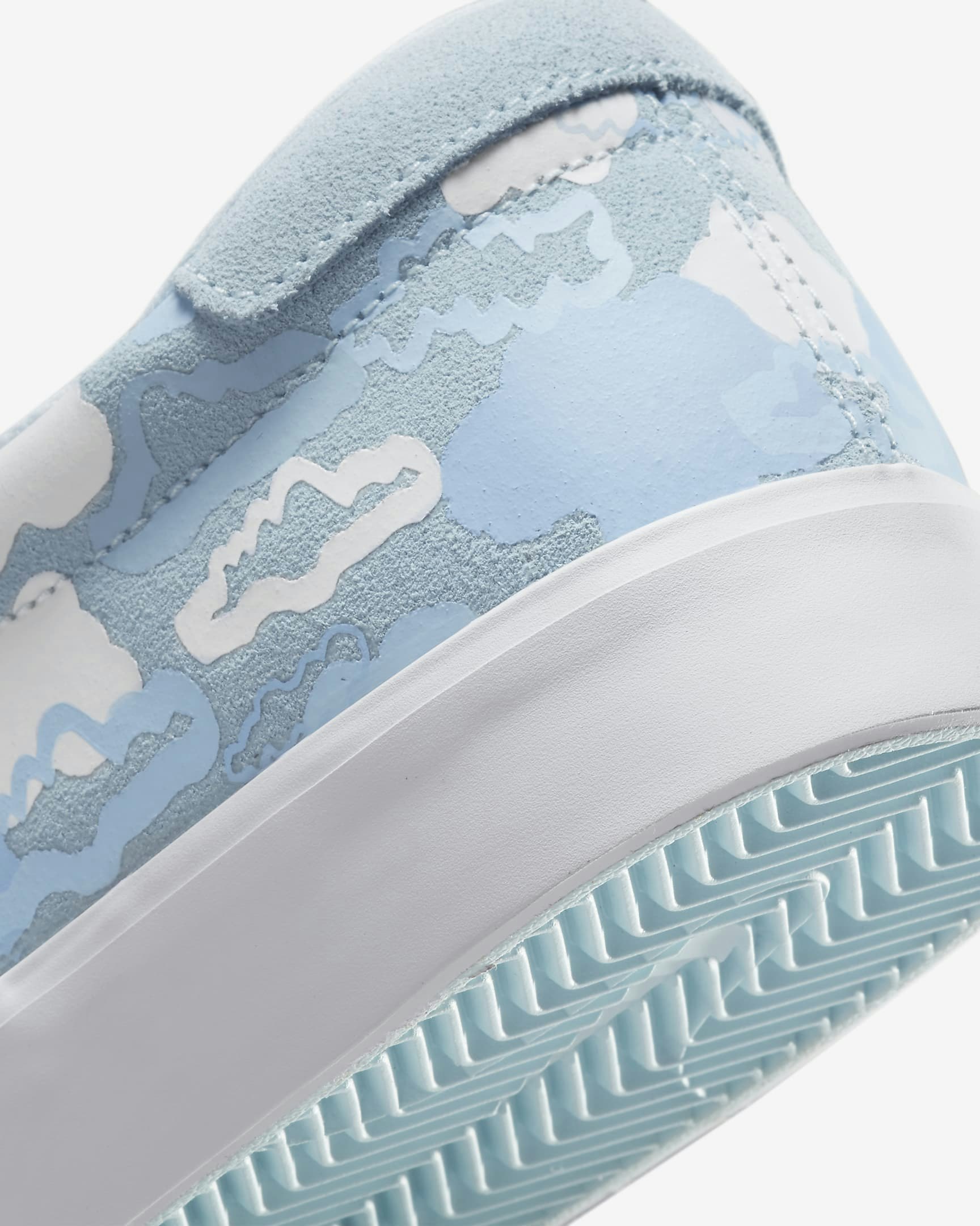 Rayssa Leal x Nike SB Zoom Verona Slip "Glacier Blue"