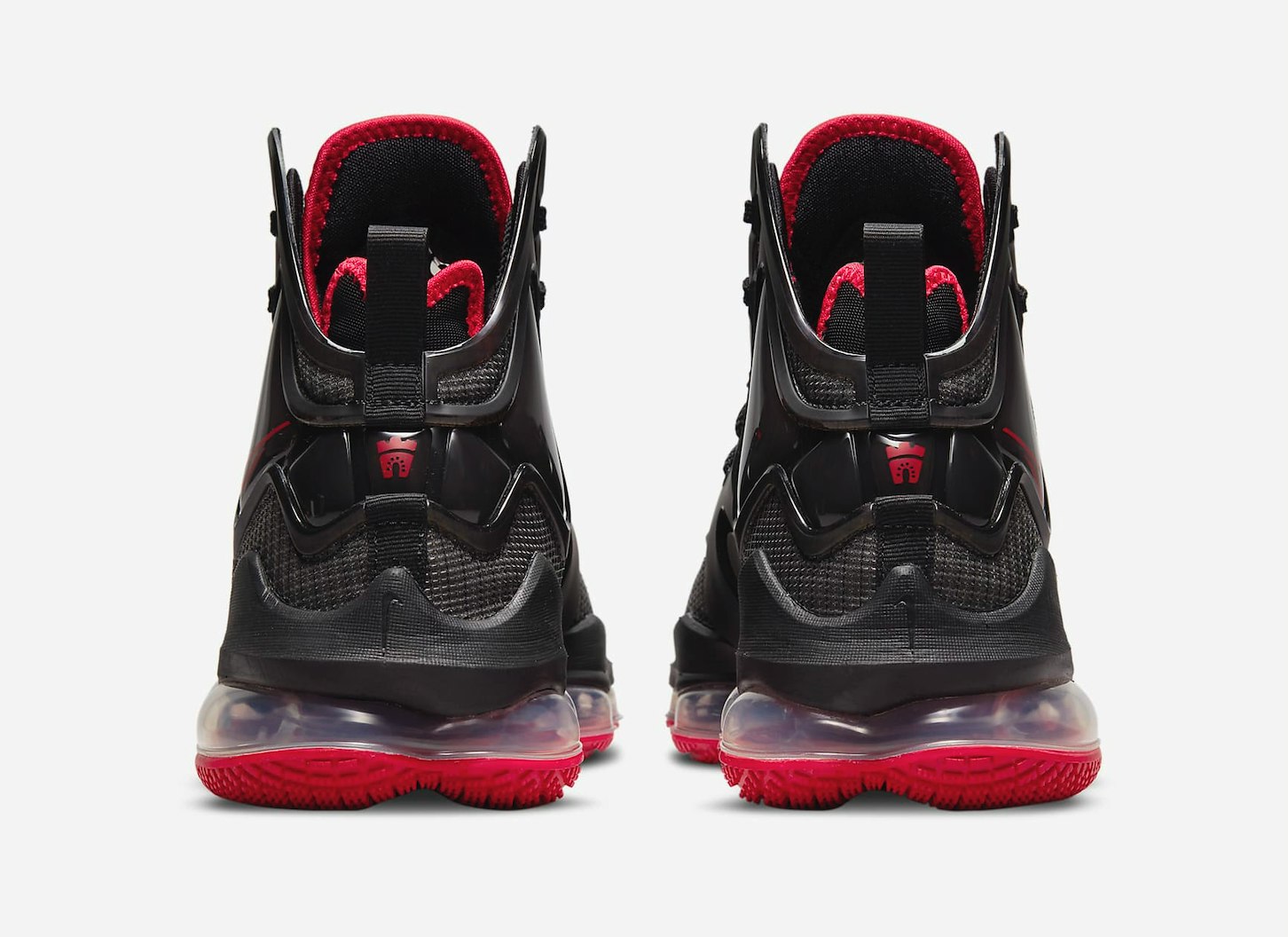 Nike LeBron 19 "Bred"