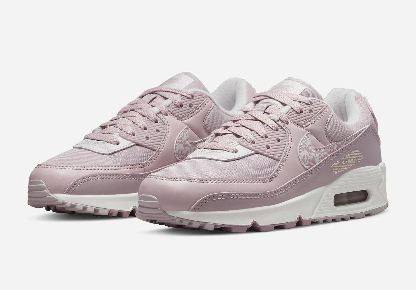 Nike Air Max 90 "Plum Fog"