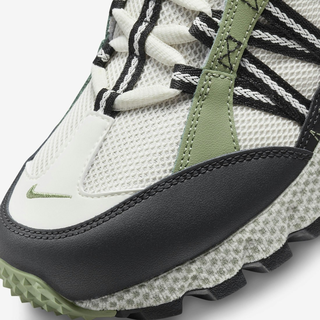 Nike Air Humara "Oil Green"