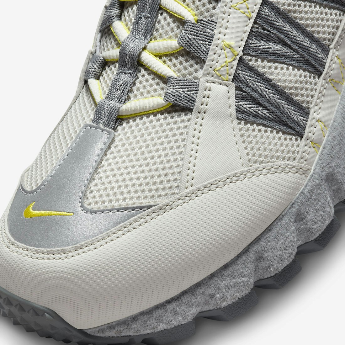 Nike Air Humara "High Voltage"