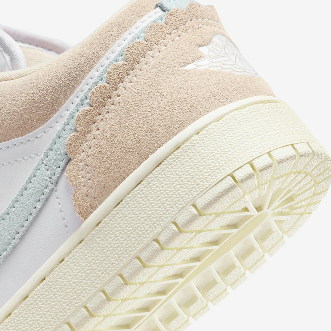 Air Jordan 1 Low GS "Soft Pink"