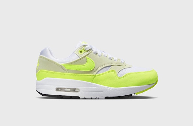 Nike Air Max 1 "Volt Suede" Nike Air Max 1 "Volt Suede"