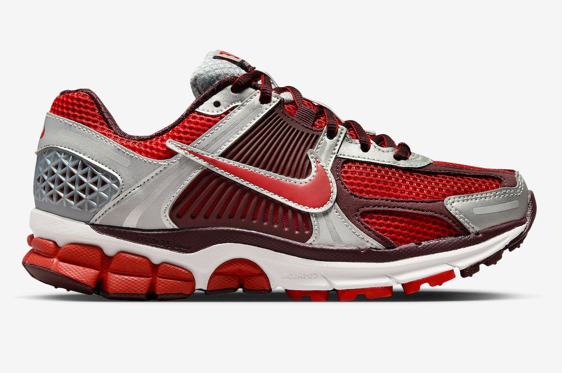 Nike Zoom Vomero 5 "Mystic Red"