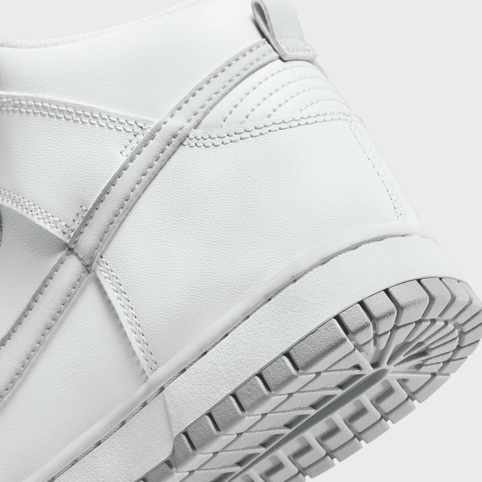 Nike Dunk High Retro "Summit White"