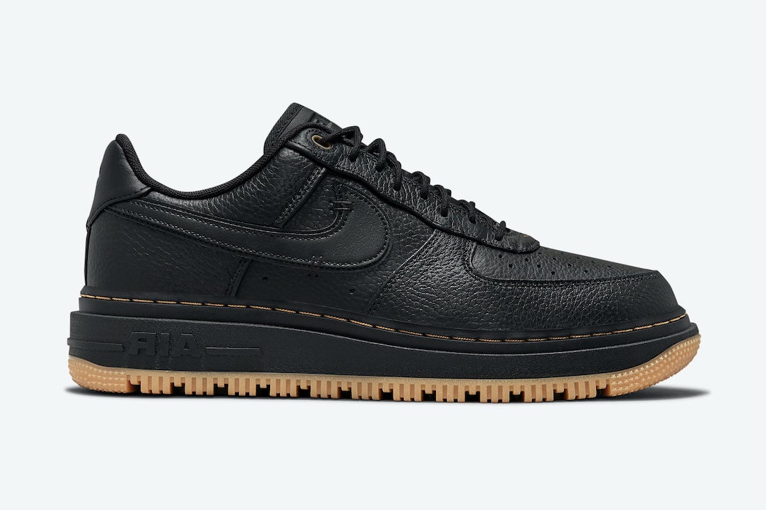 Nike Air Force 1 Luxe "Black Gum"