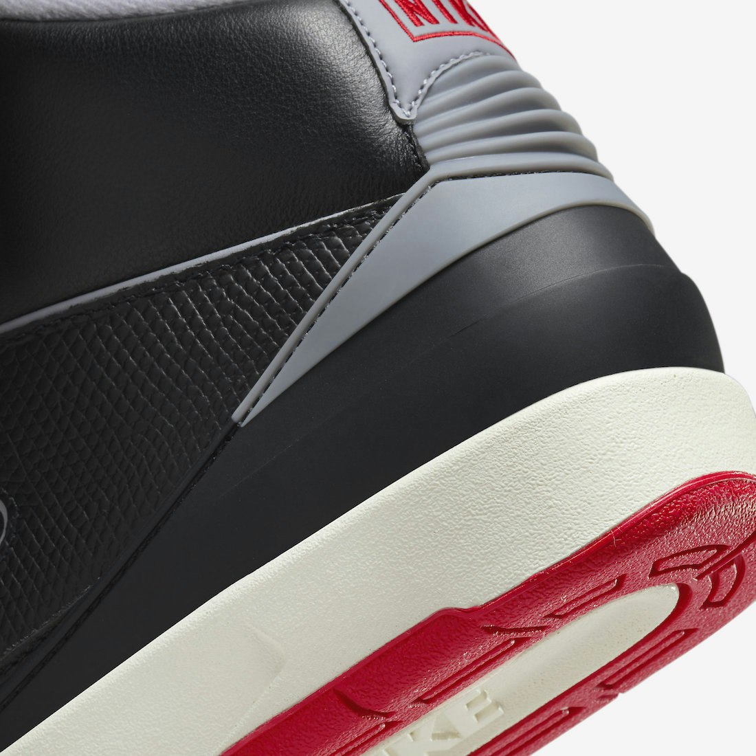 Air Jordan 2 Retro "Black Cement"